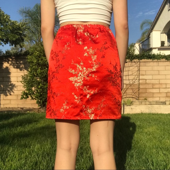 RARE Brandy Melville Red Oriental Skirt - Picture 3 of 5